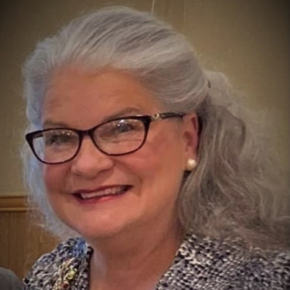 Meet your Posher, Monica - Picture 1 of 1